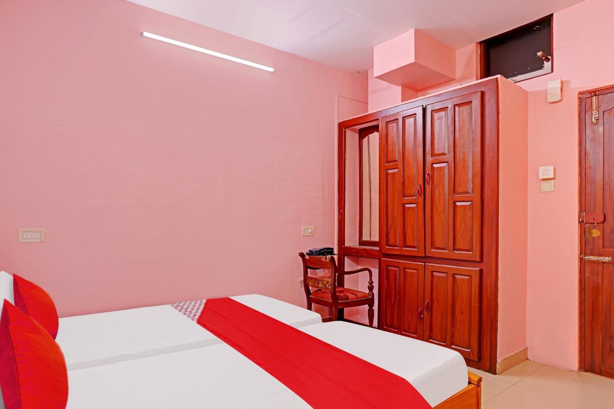 Hotel O Safa Inn Trippapur Екстериор снимка