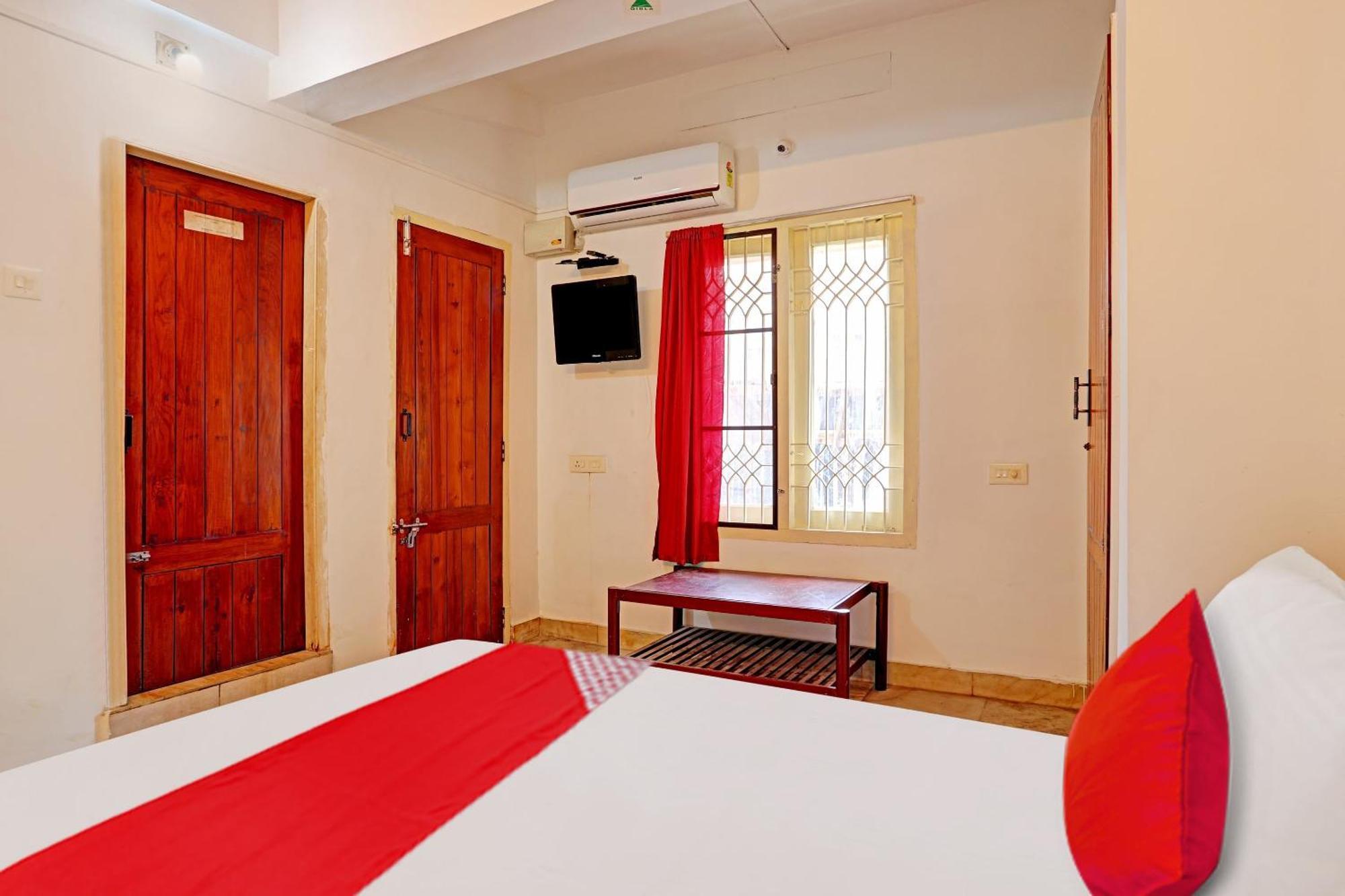 Hotel O Safa Inn Trippapur Екстериор снимка