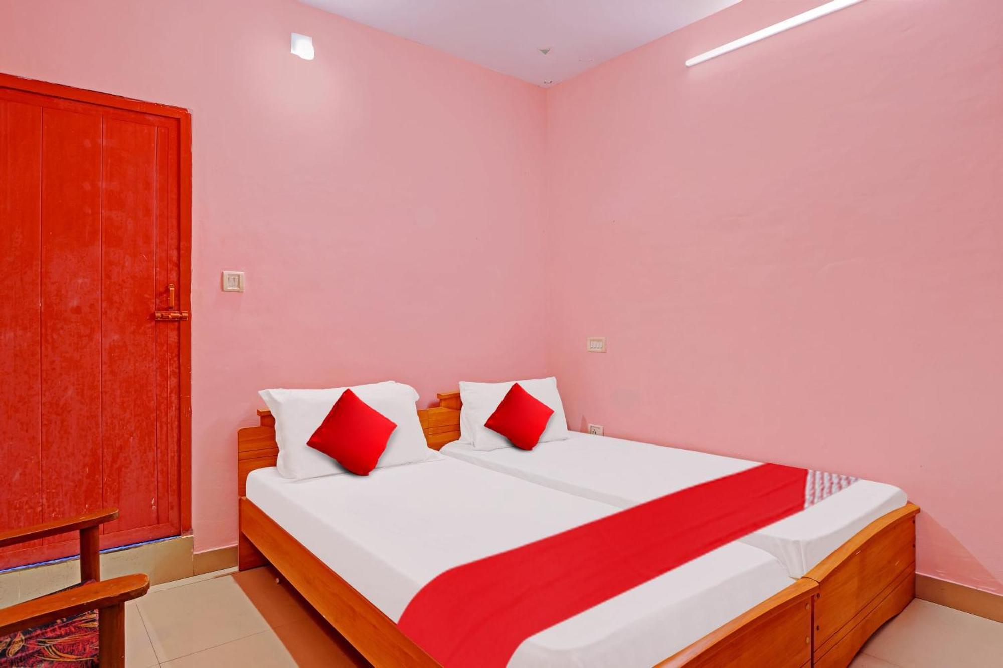 Hotel O Safa Inn Trippapur Екстериор снимка
