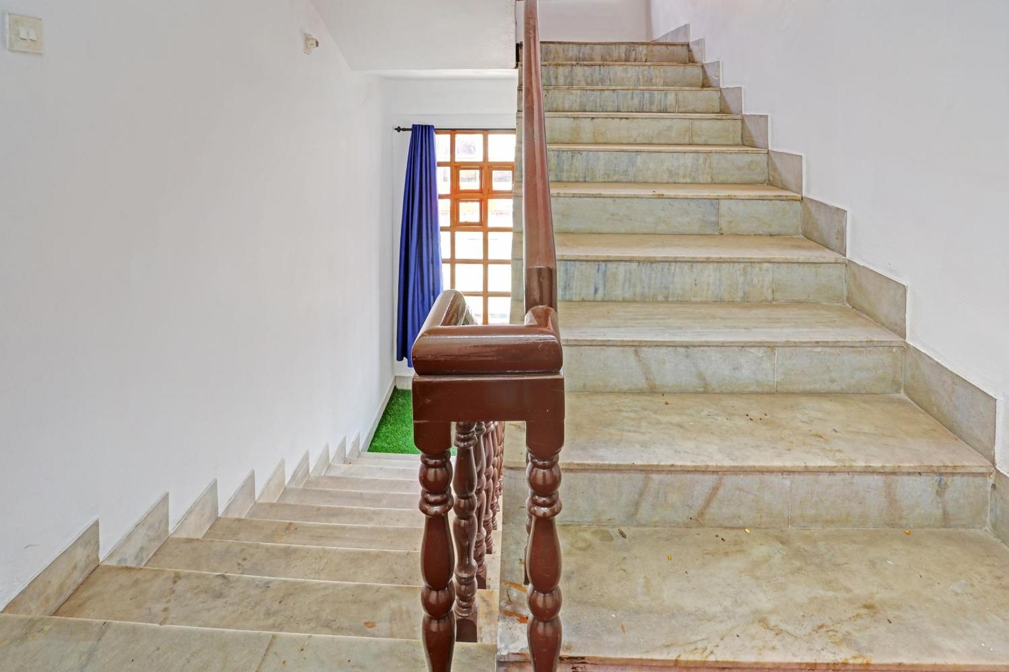 Hotel O Safa Inn Trippapur Екстериор снимка