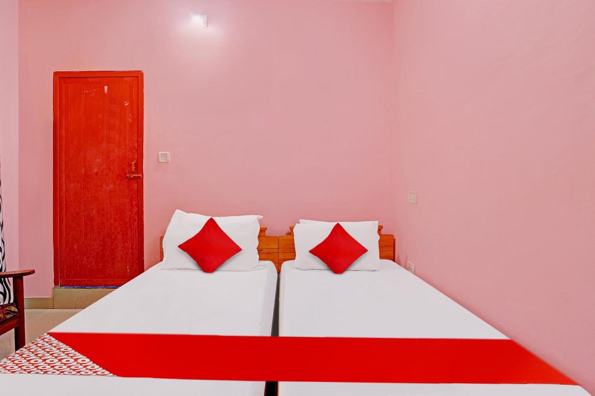 Hotel O Safa Inn Trippapur Екстериор снимка
